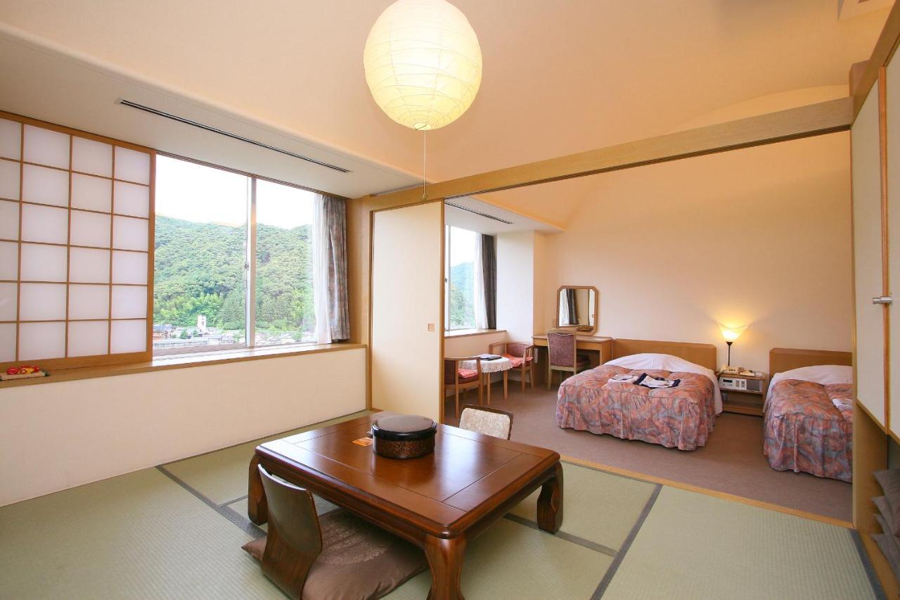 Hotel Seira Shimanto Shimanto  Buitenkant foto